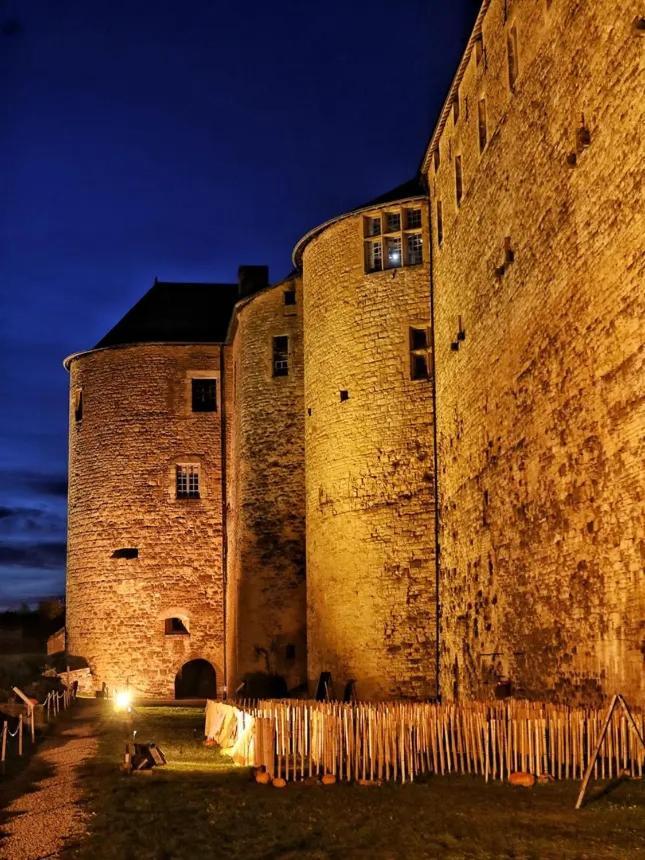 Villa Bonne Entente Donchery Buitenkant foto